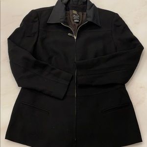 Dana B. And Karen Women’s Black Zip Front Blazer-Size 14